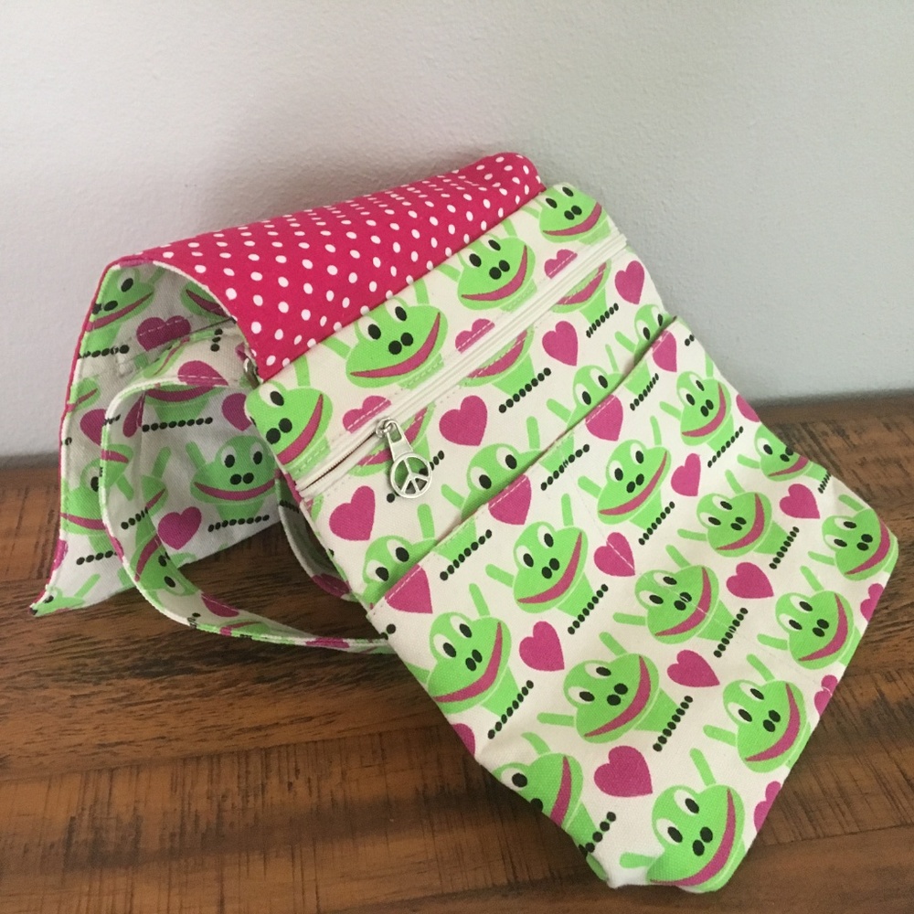 Bungalow360 Small Messenger Bag